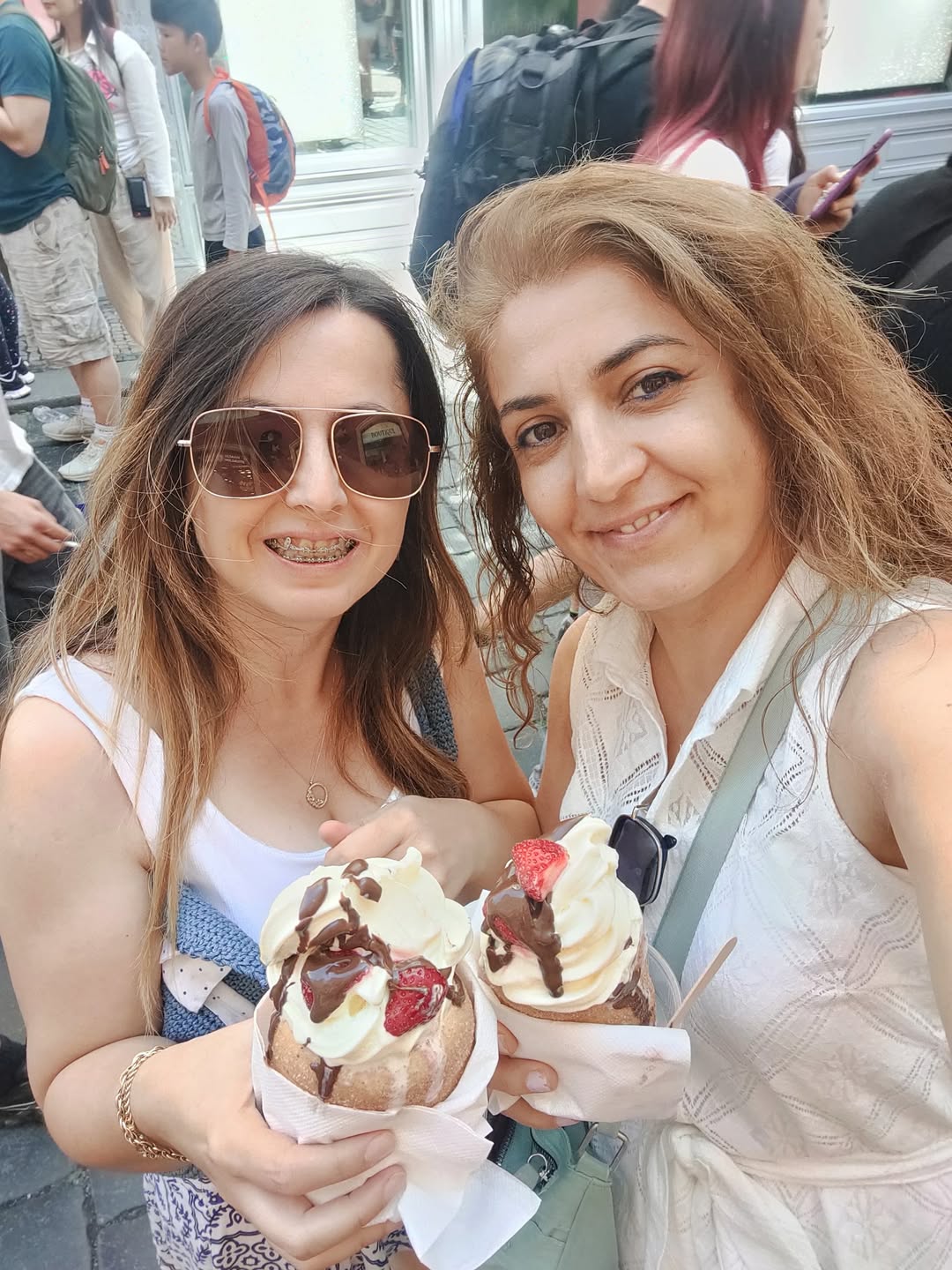 En Yakın Arkadaşımın Da Aklını Çelerek, Bu Geziye Katıldım. Geriye Dönüp Baktığımda, Çok Yoğun V (1)