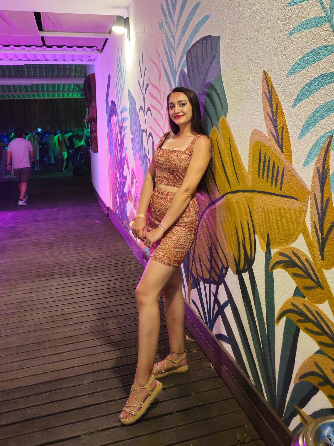 Sabah Voleybol Şampiyonu, Akşam 90’Lar Partisi Starı, Öğlen Colorfest’te Gökkuşağının Yürüyen Ha (4)